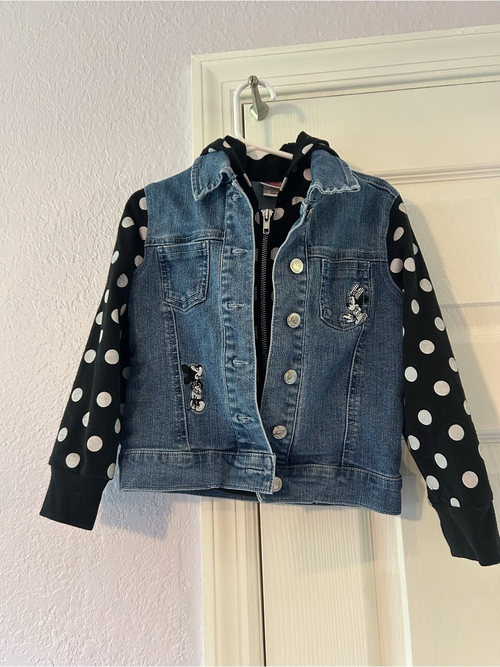 Disney Junior Minnie Mouse Denim Jacket with Black Polka Dot Hoodie Sleeves 4T